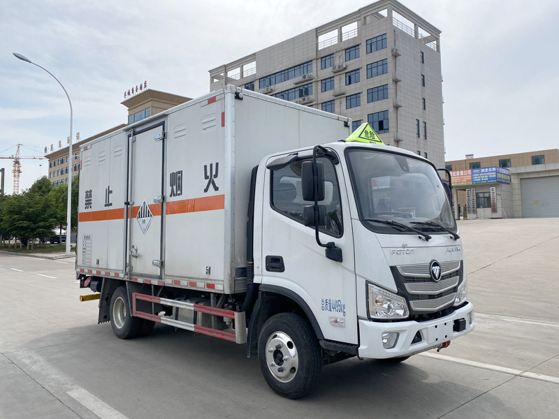 雜項(xiàng)危險(xiǎn)物品廂式運(yùn)輸車，運(yùn)輸車，運(yùn)輸車廠家，楚勝集團(tuán)